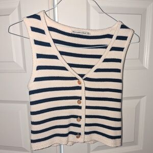 A&F Mara Button-up Sweater Vest